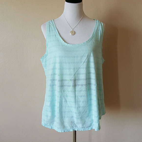 Sleeveless tank