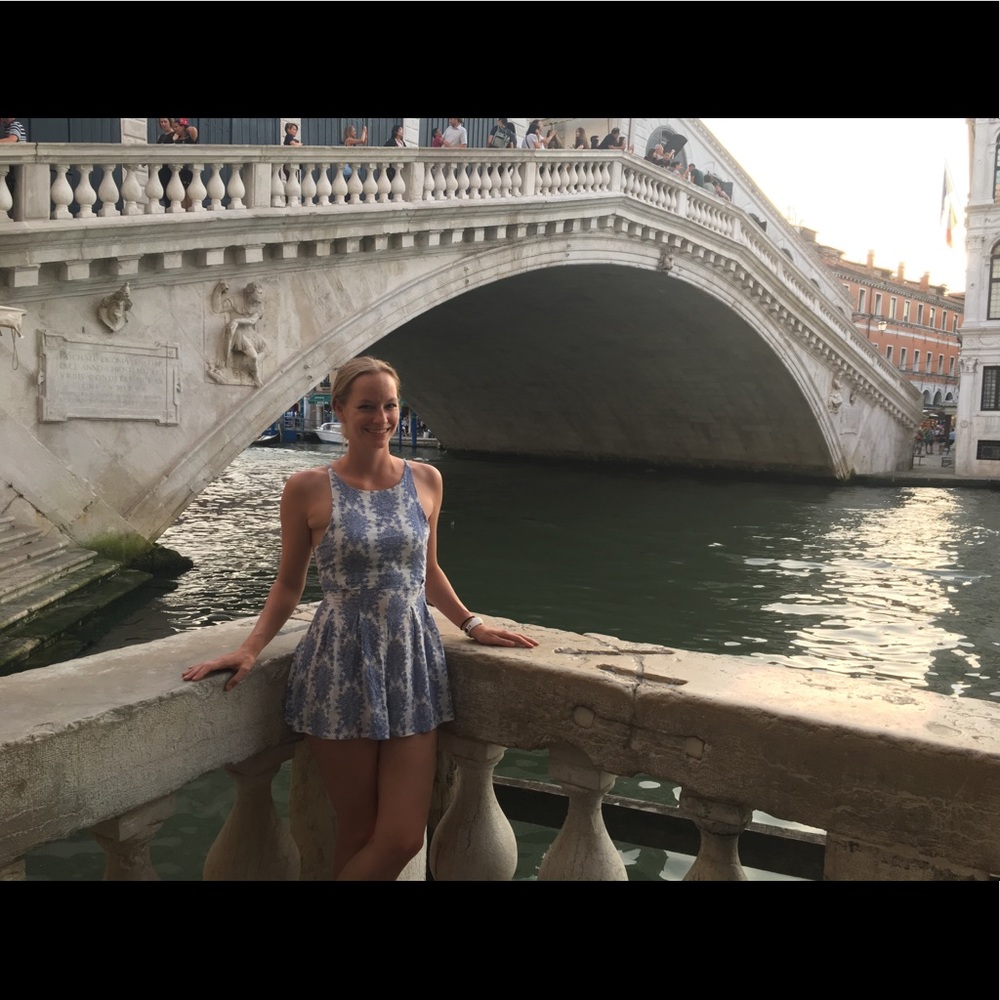 Meet your Posher, Jennifer