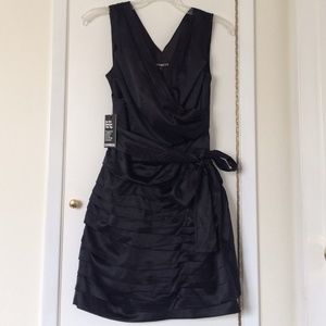 Express Sleeveless Ruched Dress, sz 4, black, NWT