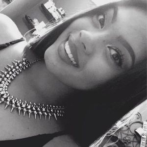 Meet your Posher, Sirena