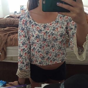 Hollister Flower peasant top