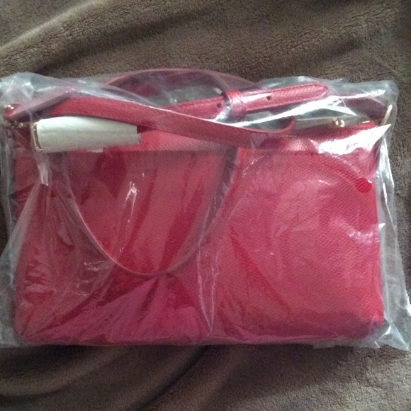 Red Coach Crossbody Bag - Picture 3 of 3