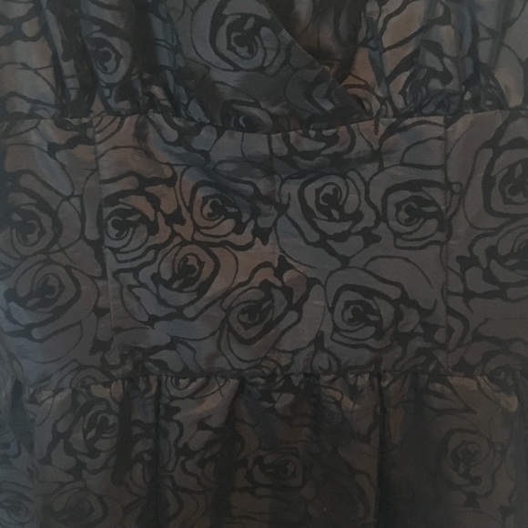 Dress - Picture 2 of 4