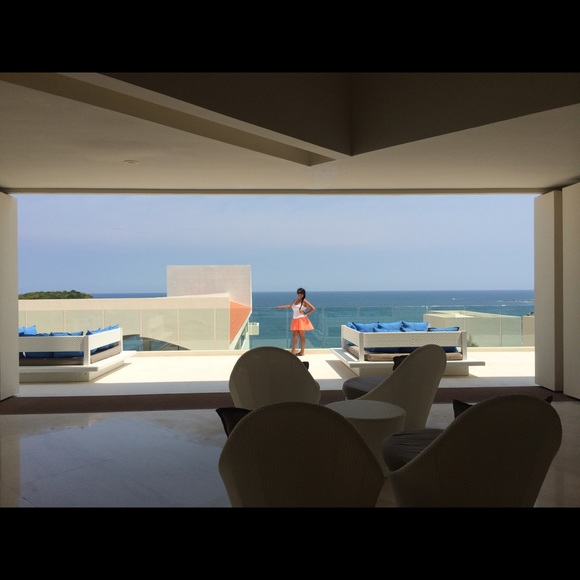 Meet your Posher, Sonia - Picture 2 of 2