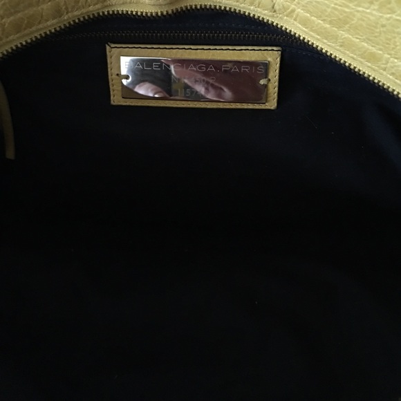 SOLD-Balenciaga classic city bag - Picture 2 of 3