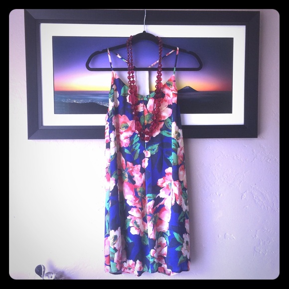Ark & Co Dresses & Skirts - Flowy Flower Dress - Lined
