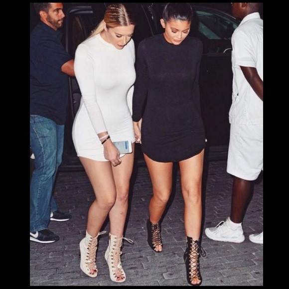 Taupe Lace Up Boots Booties✨ 8 - Picture 3 of 4