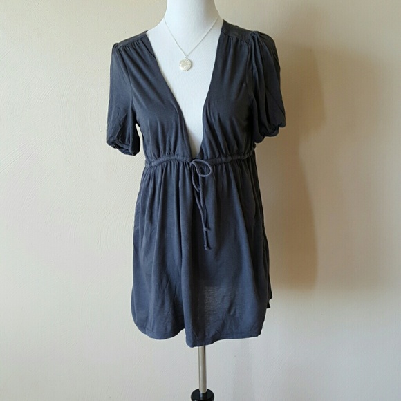 Ladies V-neck drawstring tunic