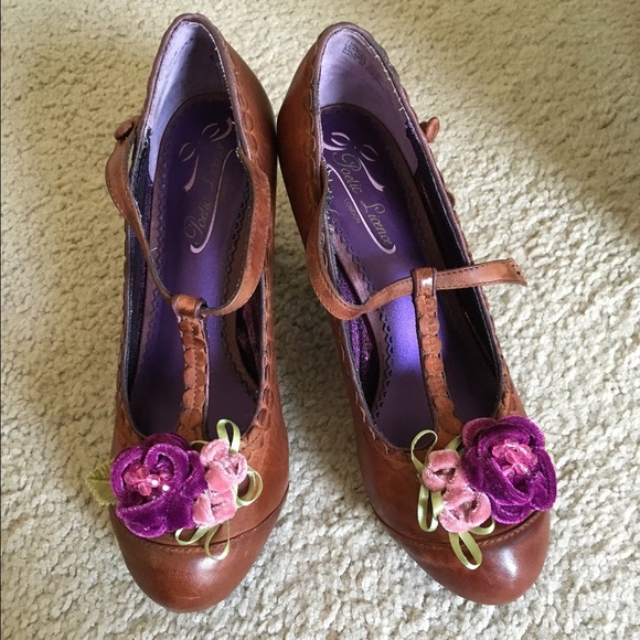 Artsy pair of shoes