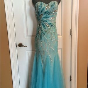 Blue prom dress