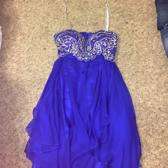 Sherri Hill - Picture 1 of 4