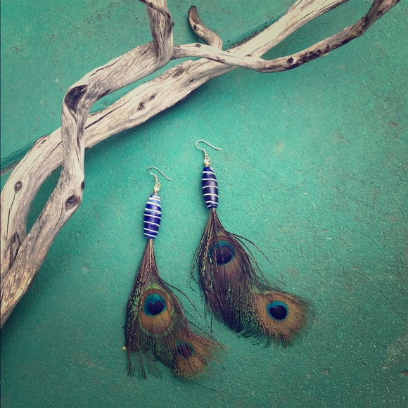 Feather earrings🌱