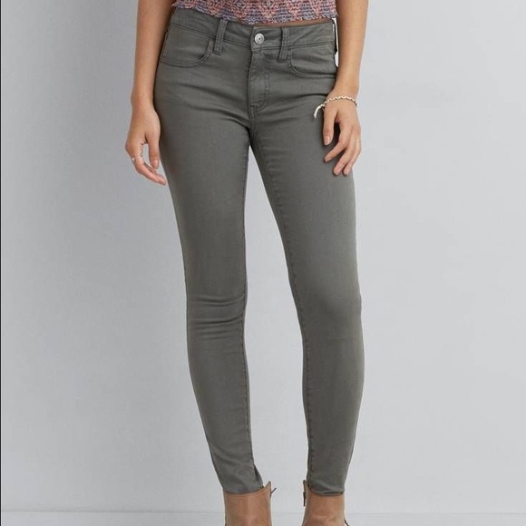 American Eagle sz 2 x-long Olive Jeggings