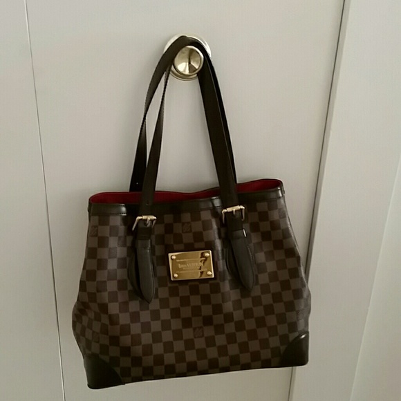Louis Vuitton Damier Ebene  Hampstead MM Purse