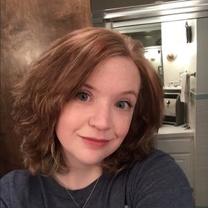 Meet your Posher, Elizabeth