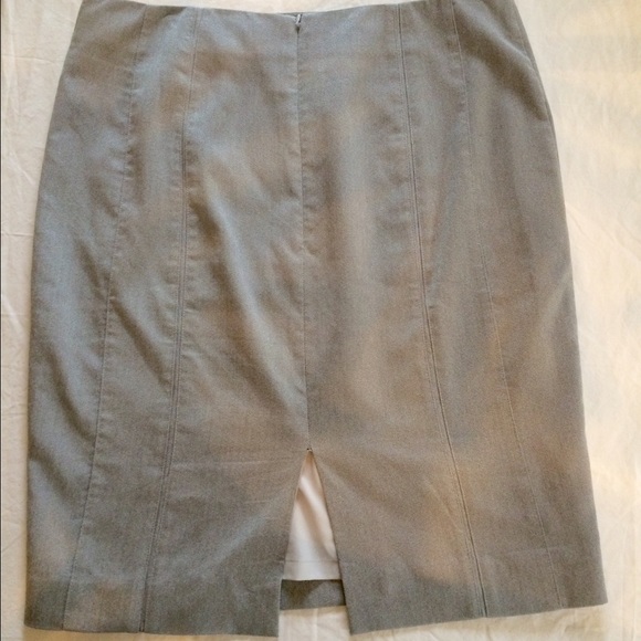 WHBM Grey pencil skirt - Picture 2 of 4