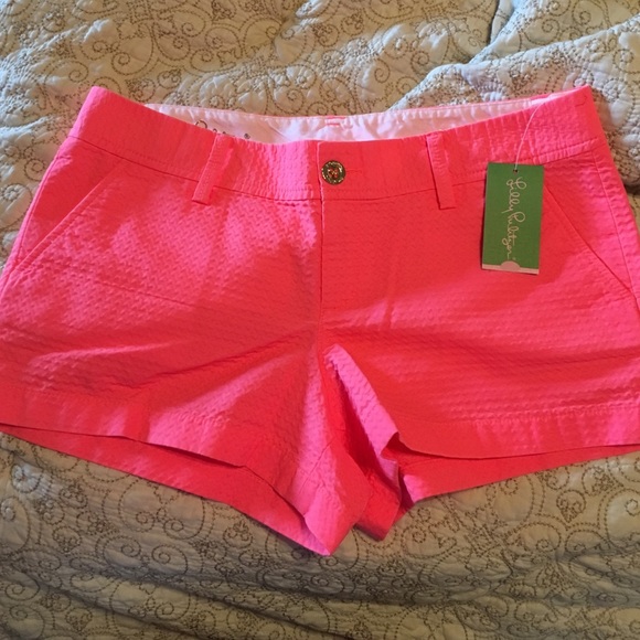 Lilly Pulitzer Bright pink short