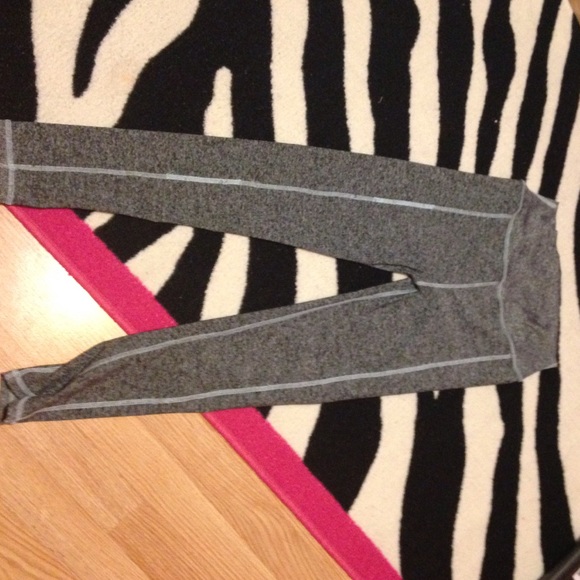 stretchy leggings
