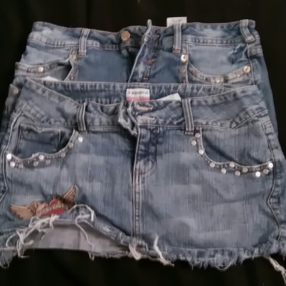 bundle of skirts... size 9 juniors