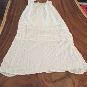 NWT White beachy Rue 21 maxi skirt