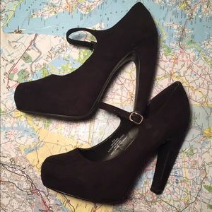 Mossimo black Mary Jane style heels size 8.5