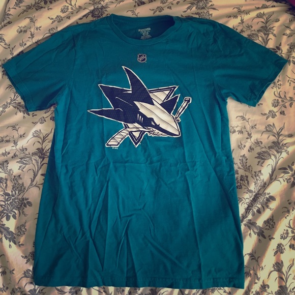 Reebok NHL Sharks tee