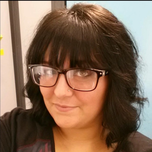 Meet your Posher, Kristin