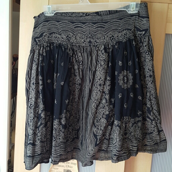 Black and White Patterned Skirt