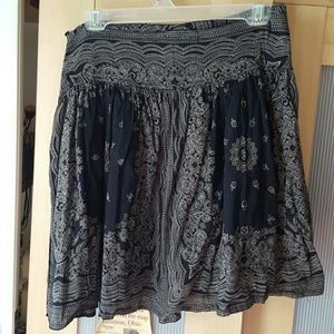 Black and White Patterned Skirt