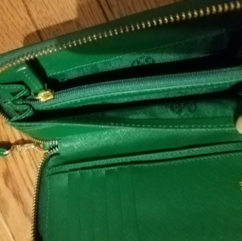 Tory Burch wallet - Picture 6 of 6