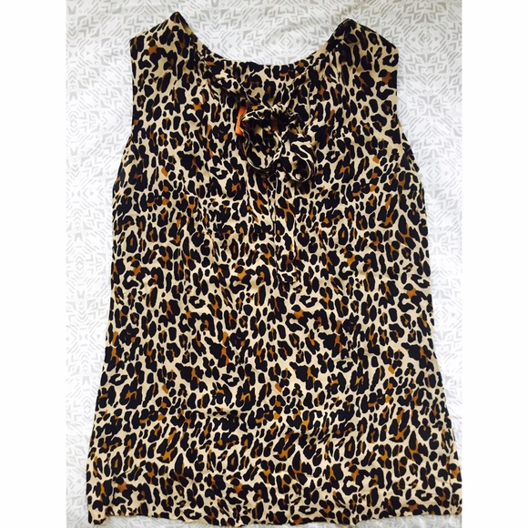 ✨SOLD✨ Sleeveless Cheetah Print Neck Tie Blouse