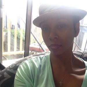 Meet your Posher, Rosalyn