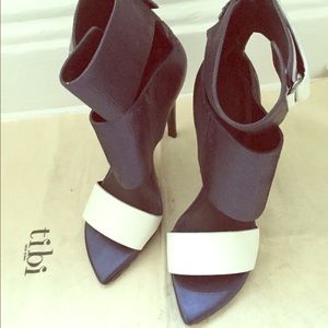 TIBI heels. Size 37.