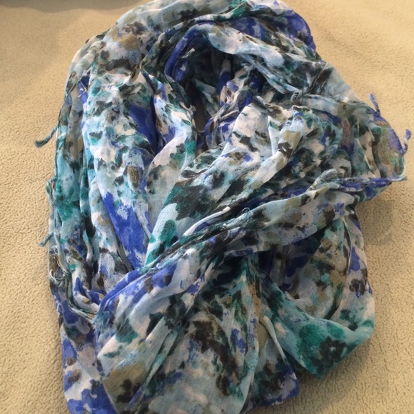 American Eagle Floral Infinity Scarf
