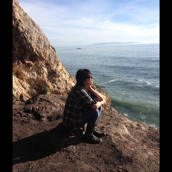 Retired nurse seeks new career in fashion & fun! - Picture 3 of 6