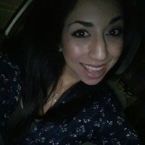 Meet your Posher, Vanessa