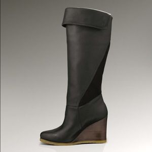 UGG Womens Ravenna Boots