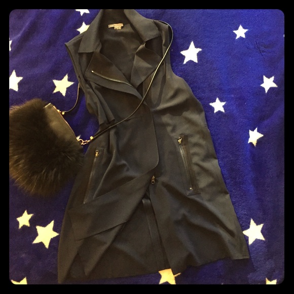 Vince sleeveless vest