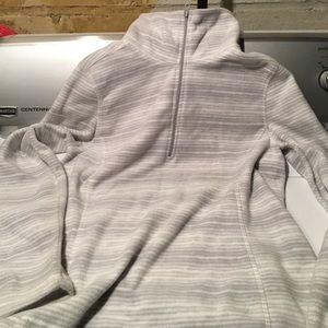 Old Navy Pullover fleece