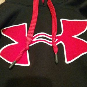 Under Armor Red & Black sweatshirt