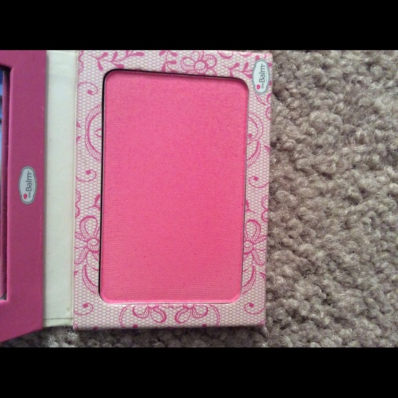 TheBalm Lace - Picture 3 of 3