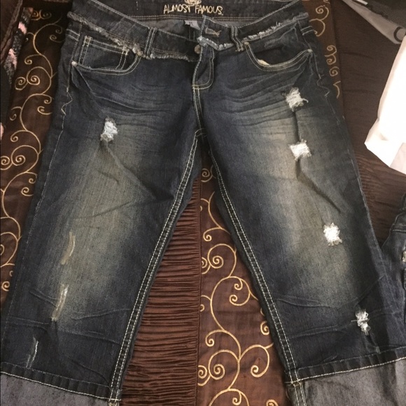 Capris - Picture 2 of 3