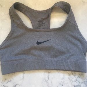 Nike sports bra size XS
