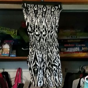 Aztec print romper. Has pocket