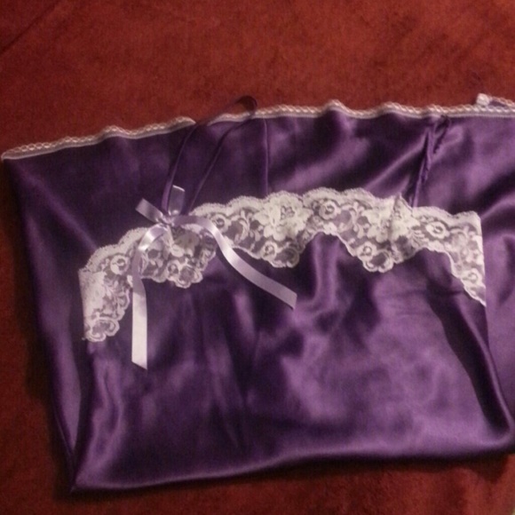 VICTORIA SECRET (SILK) LINGERIE