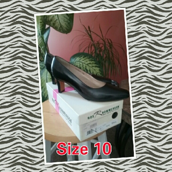 Black Pump 2 1/2 heel