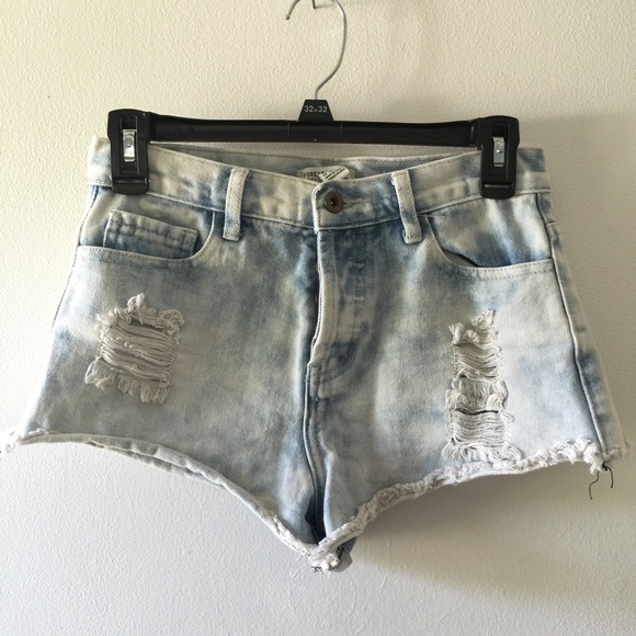 High waisted light washed shorts