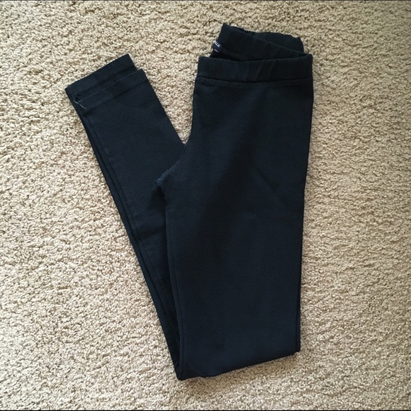 black leggings
