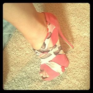 Coral and floral heels