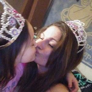 Meet your Posher, Tabby